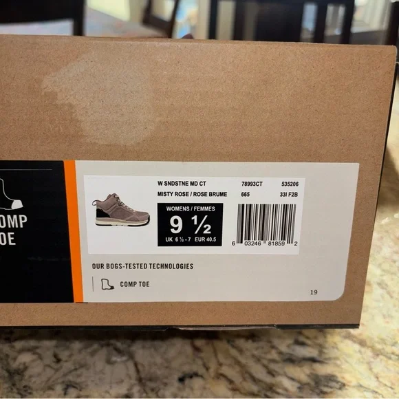 BOGS Composite Toe Shoes NEW - Picture 9 of 11